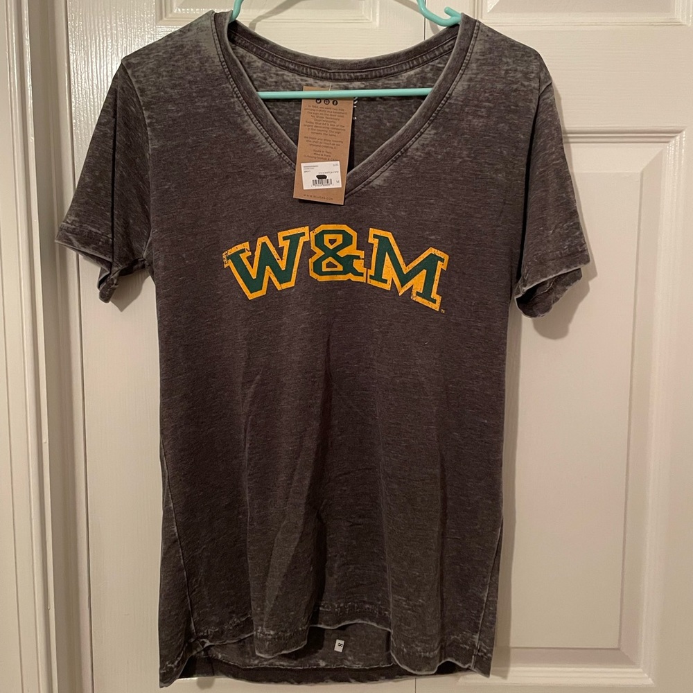 William and Mary V neck t-shirt